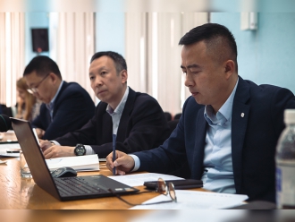 Миниатюра - 6 слайд